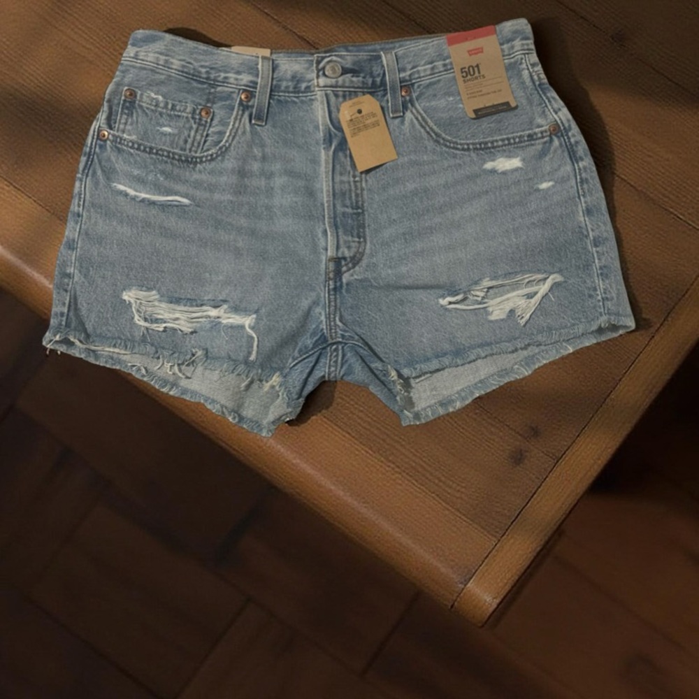 Women's Levi's® 501™ Original Jean Shorts - Picture 3 of 5